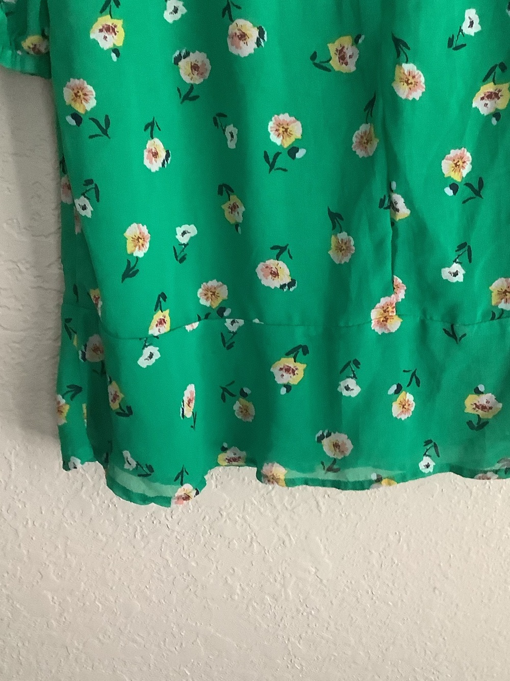 Lulu's Emerald Green Floral V-Neck Ruffle Shift Dress - Picture 5 of 9